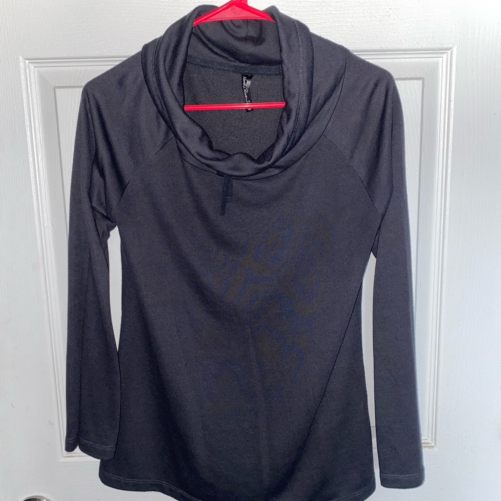 North river size small grey cowl neck sweater